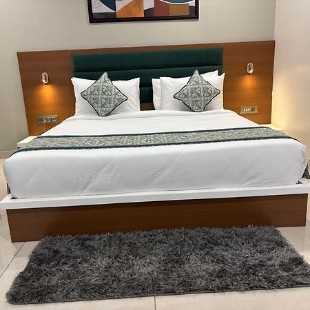 Hotel The Crown Inn Jhunjhunu Dış mekan fotoğraf