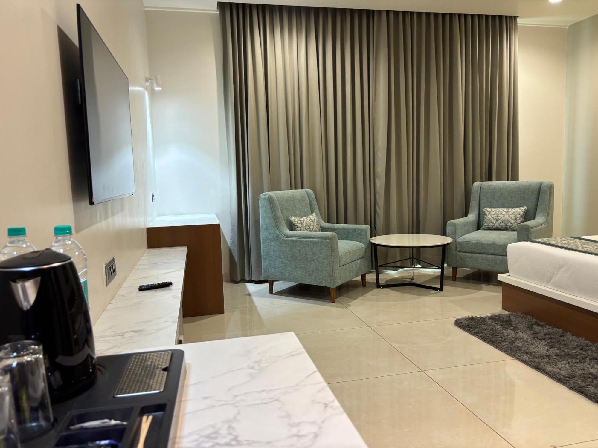 Hotel The Crown Inn Jhunjhunu Dış mekan fotoğraf