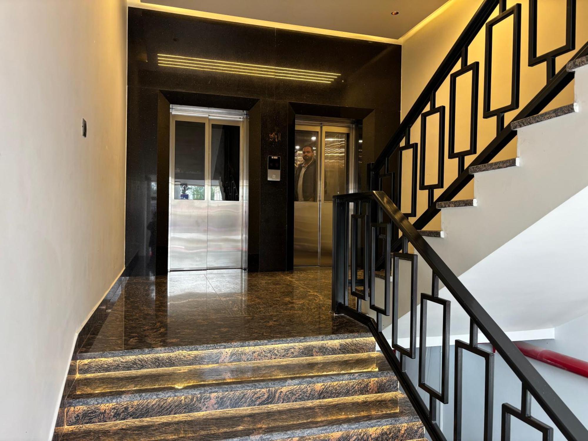 Hotel The Crown Inn Jhunjhunu Dış mekan fotoğraf