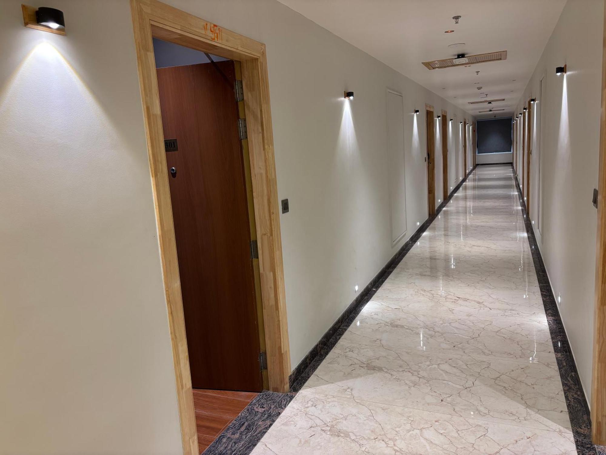 Hotel The Crown Inn Jhunjhunu Dış mekan fotoğraf