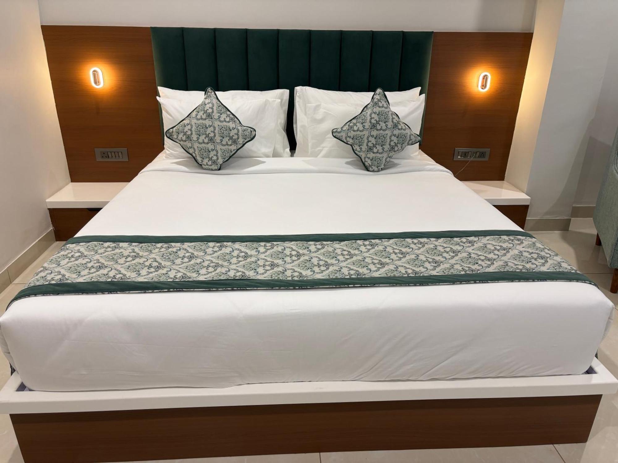 Hotel The Crown Inn Jhunjhunu Dış mekan fotoğraf