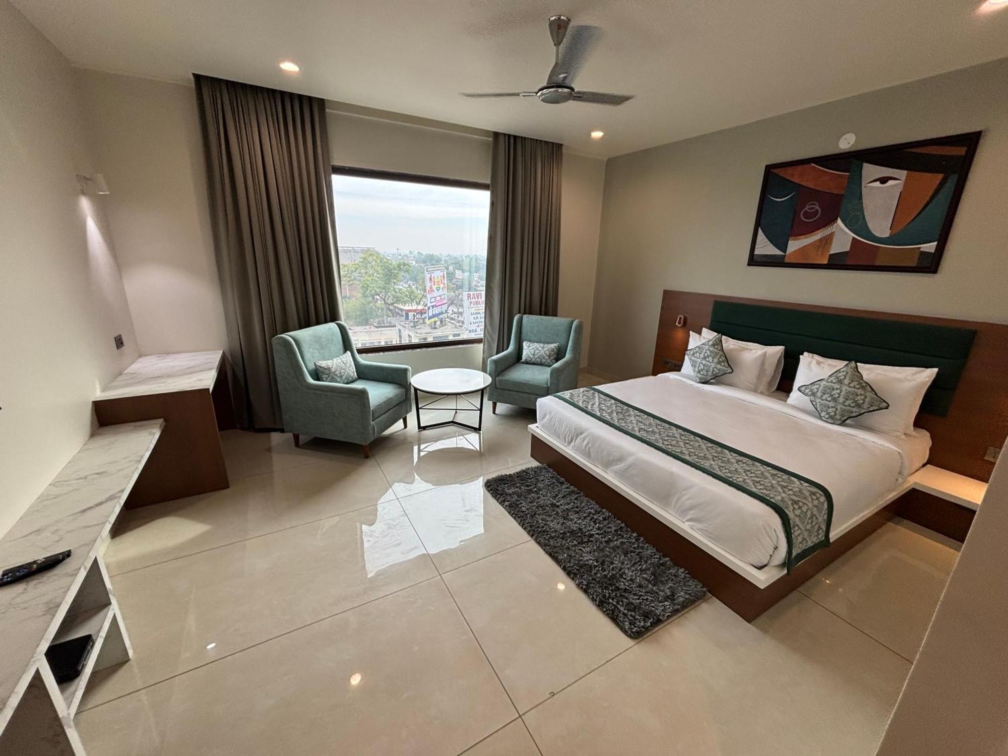 Hotel The Crown Inn Jhunjhunu Dış mekan fotoğraf