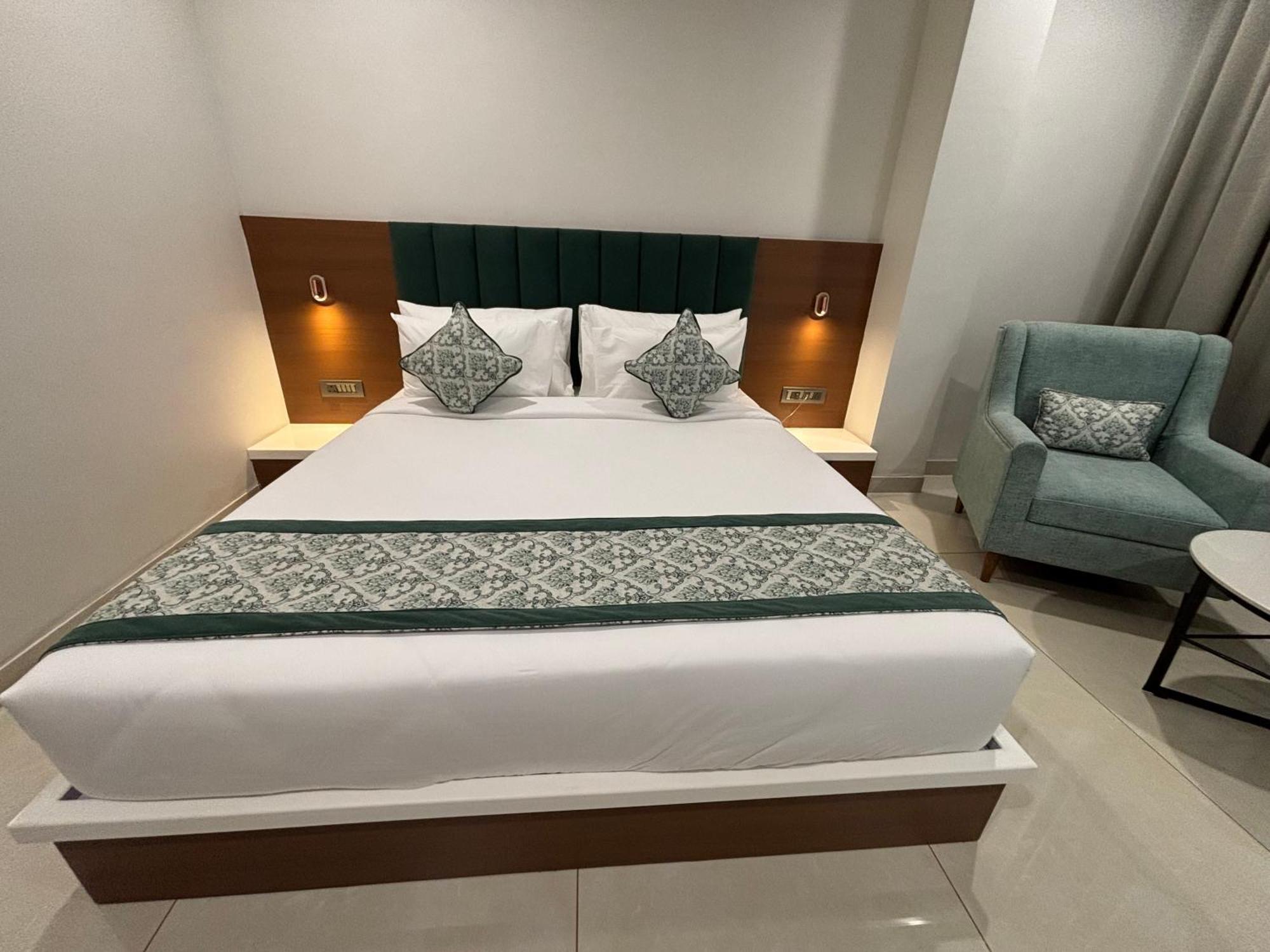 Hotel The Crown Inn Jhunjhunu Dış mekan fotoğraf