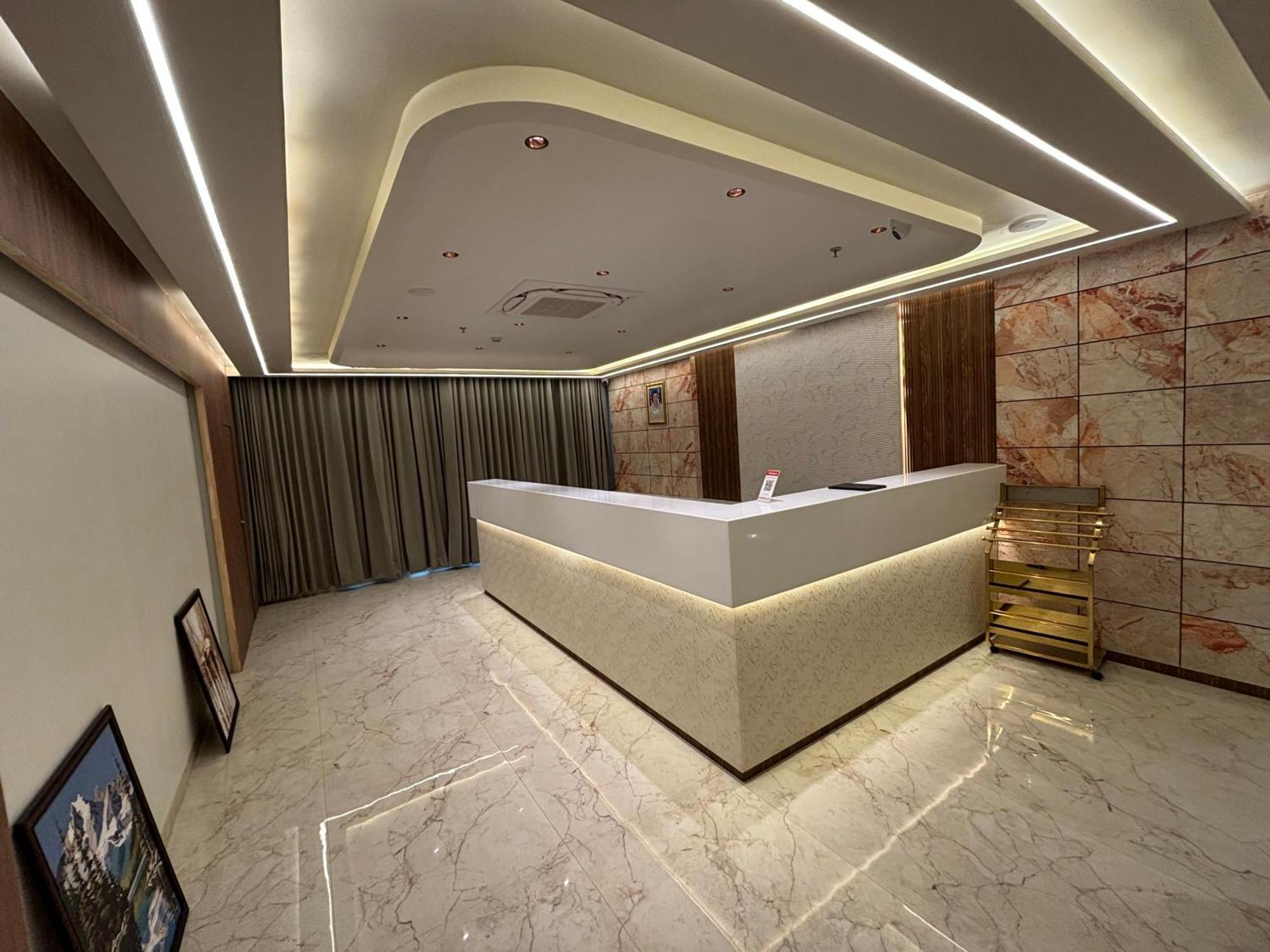 Hotel The Crown Inn Jhunjhunu Dış mekan fotoğraf