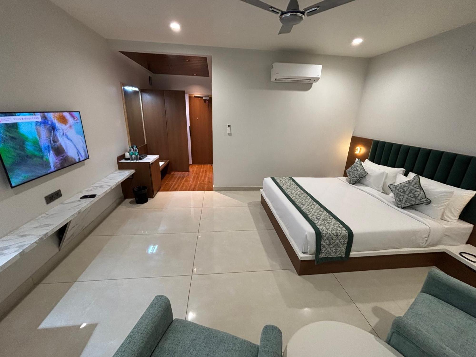 Hotel The Crown Inn Jhunjhunu Dış mekan fotoğraf